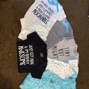 7 newborn onsies